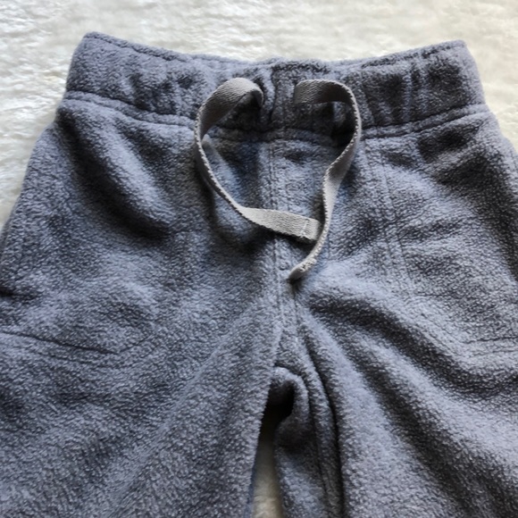 Old Navy boys fleece loose jogging pants 3T - Picture 2 of 4